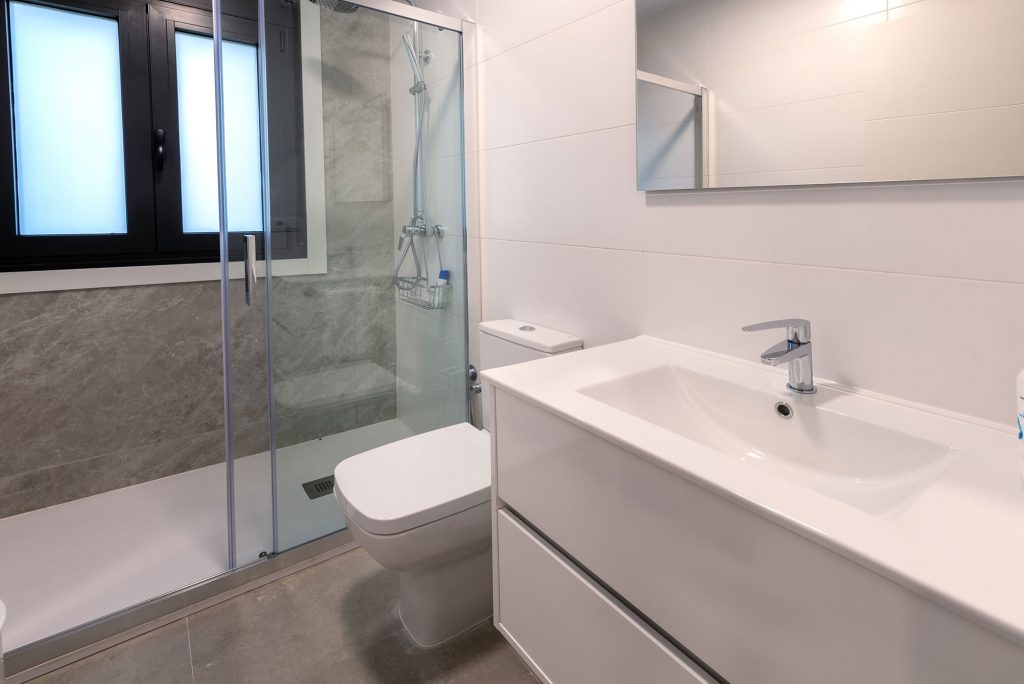 apartamento-2-os-castiñeiros-baño